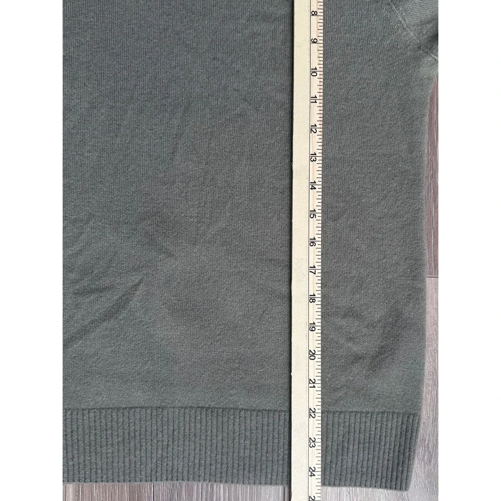 Banana Republic Mens 100% Cashmere Crew Neck Sweater M Olive Green Modern Preppy